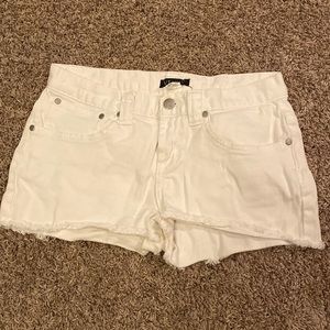 White Venus size 4 shorts jean